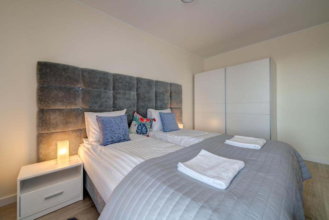 Live & Travel Apartments - Waterlane Island 格但斯克 客房 照片